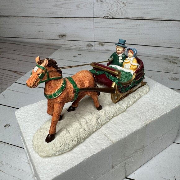 House Of Lloyd 1992 One Horse Open Sleigh Couple Christmas Around The World - Picture 2 of 10